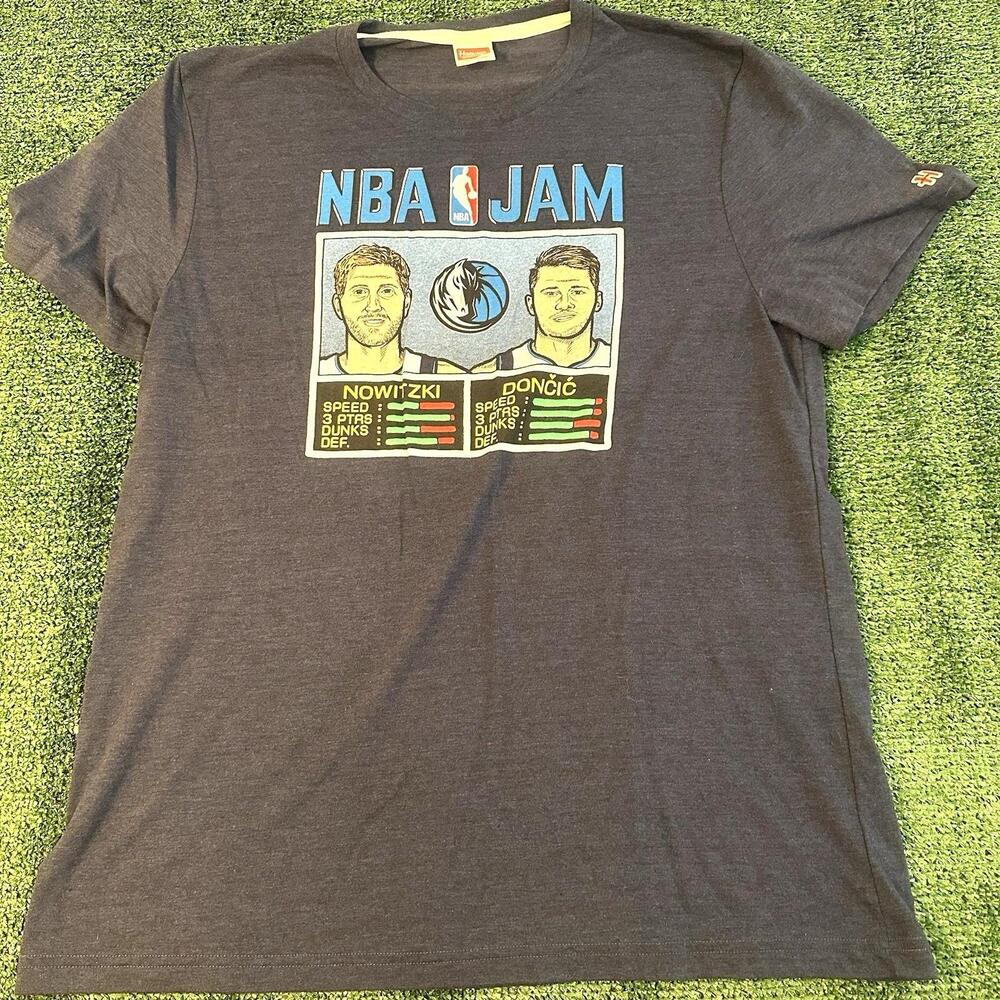 Homage  Jam Porzingis Doncic Mavericks Blue T-Shirt Mens l